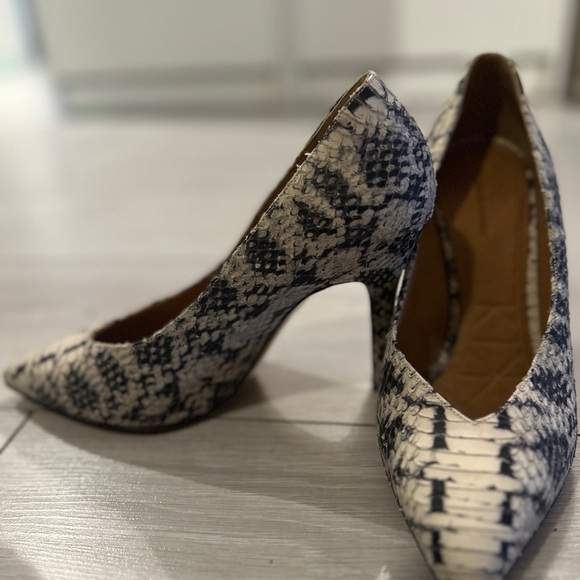 Isabel Marant Snakeskin Pattern Heels - Picture 2 of 6